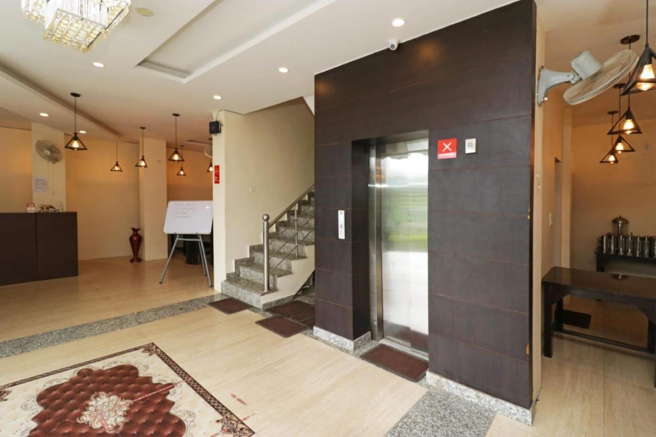 Hotel Mirage Residency - Hill View Hotel In Дхарамсала Екстериор снимка